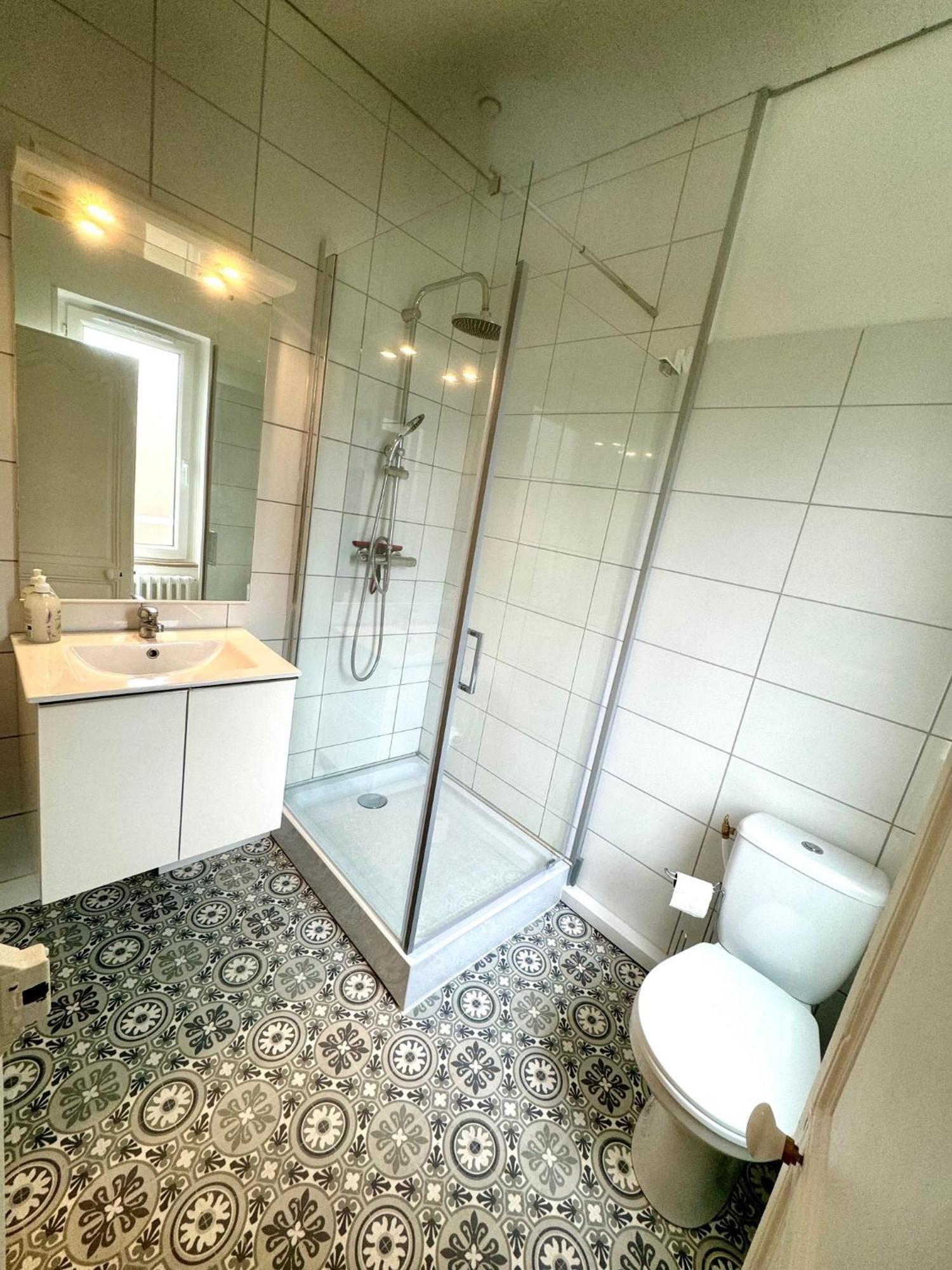 Le Clos Des Baleines 2 Limoges Kültér fotó